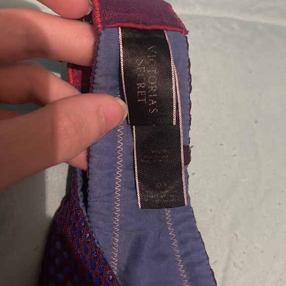 VS bra - Picture 3 of 3